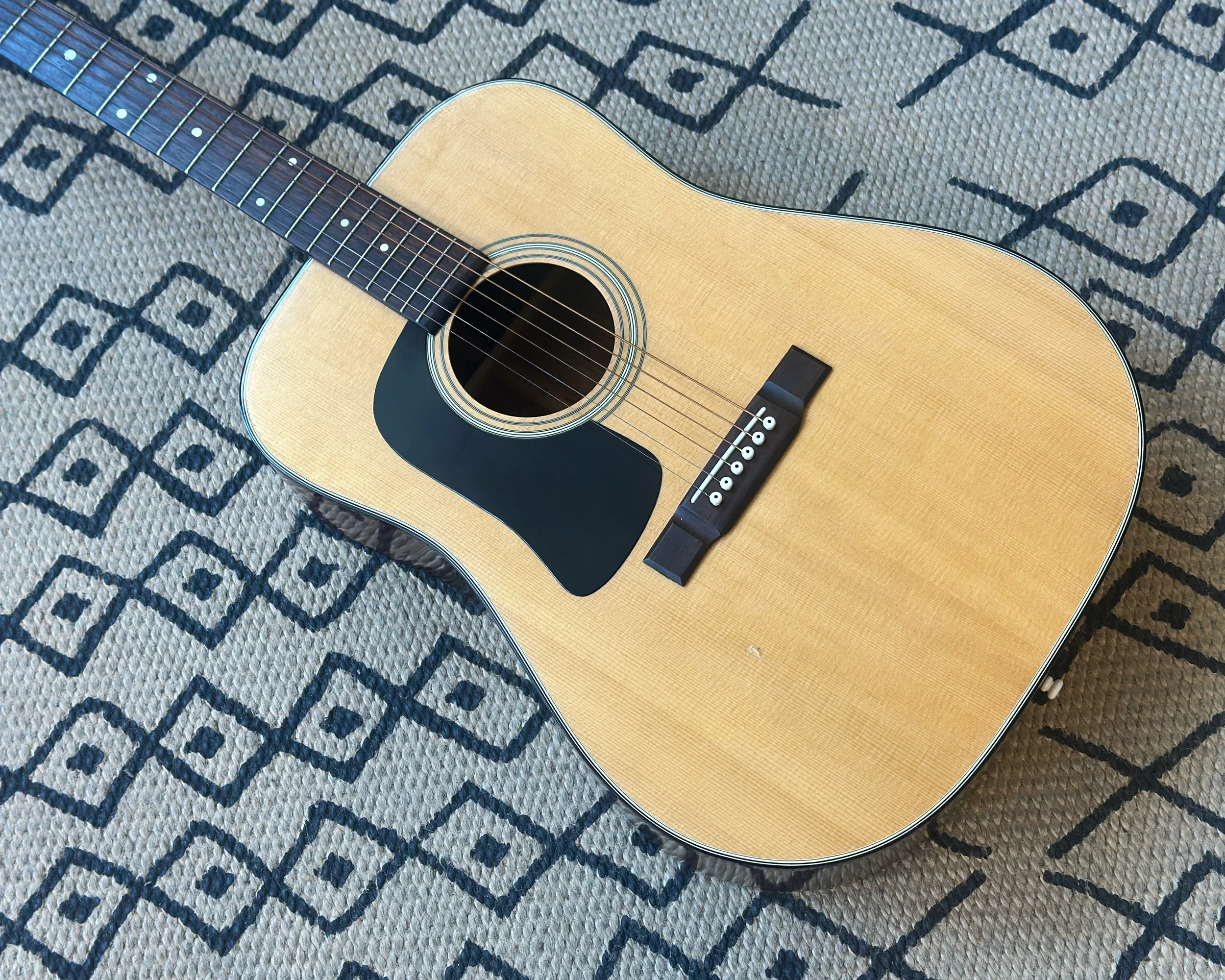 Late '80s Washburn D-15L Left Handed Dreadnought Japan