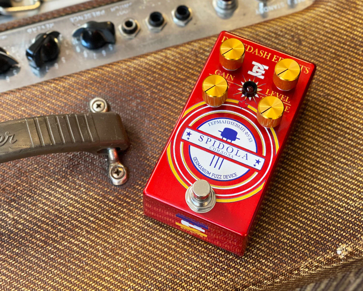 Demedash Effects Spidola Germanium Fuzz Спидола Германиум Фузз - Gold Knobs