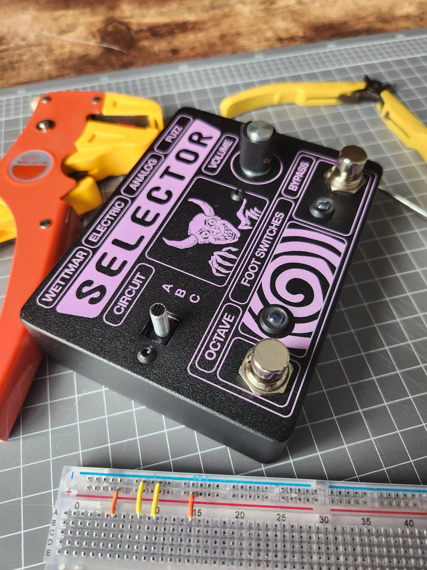 Wettmar Electric Analog Fuzz Selector - Image 3