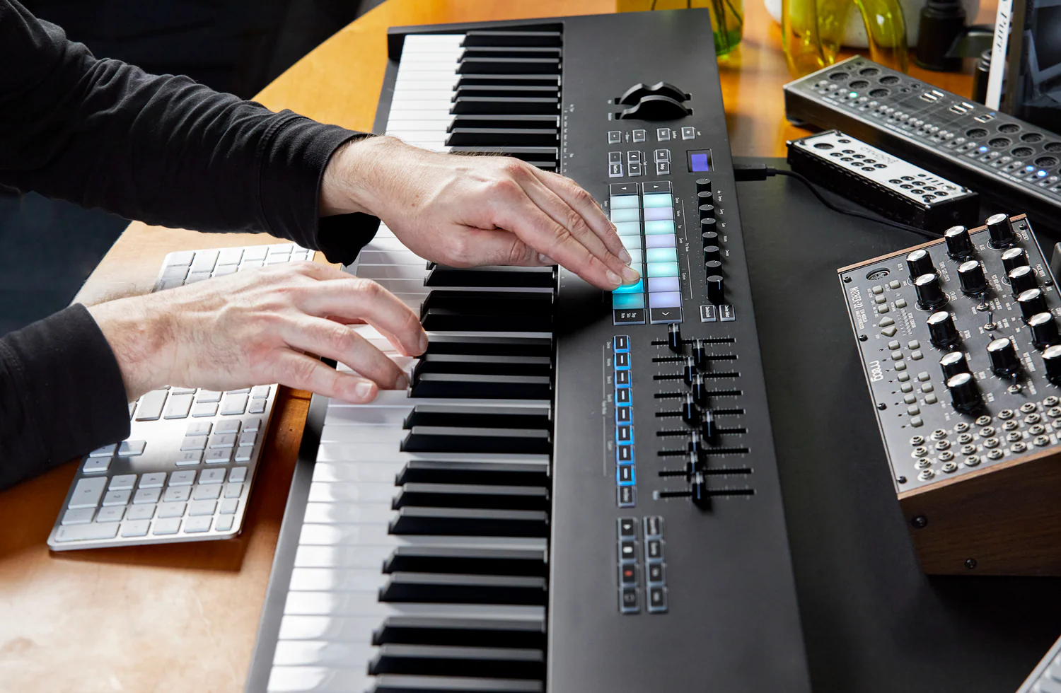Novation Launchkey 88 MK3 MIDI Keyboard Controller - Image 9