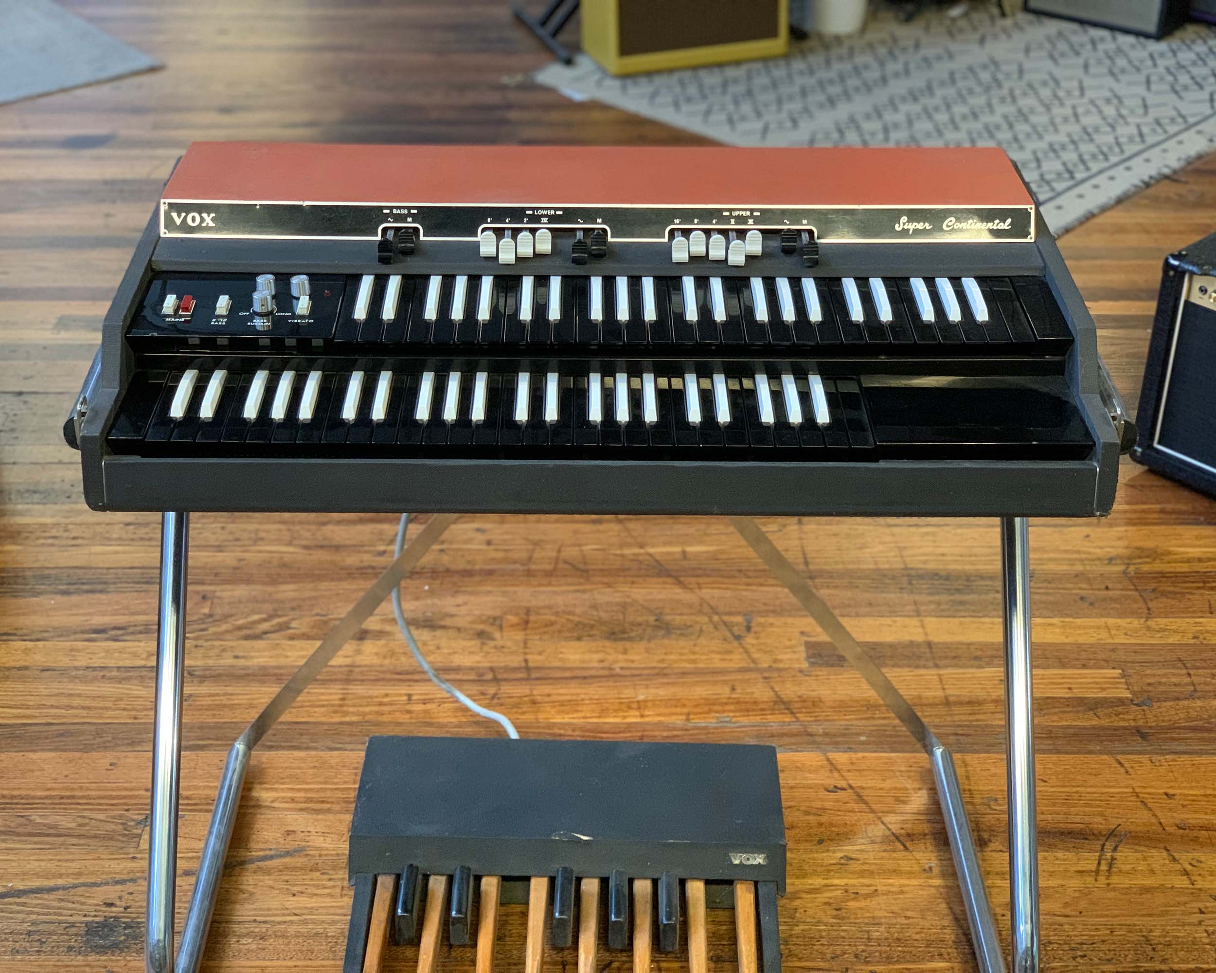 Vox V303E "Italian" Super Continental Organ - Image 4