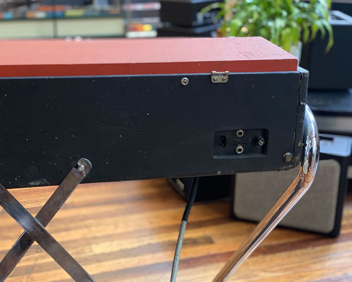 Vox V303E "Italian" Super Continental Organ - Image 9