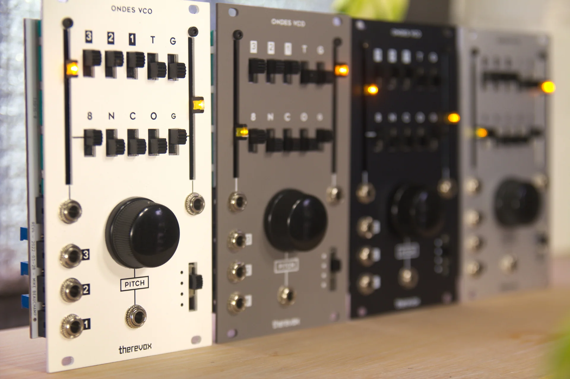Therevox Ondes VCO - Anodised Black - Image 3