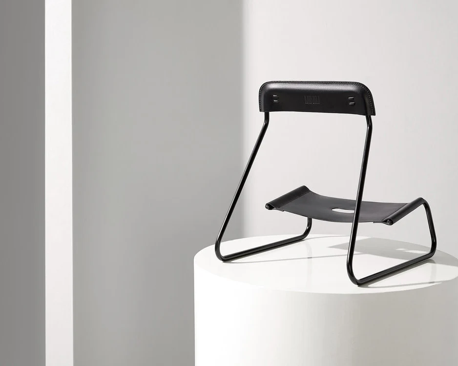 MINIM Sling Guitar Stand Black Leather/Black Frame - Image 2