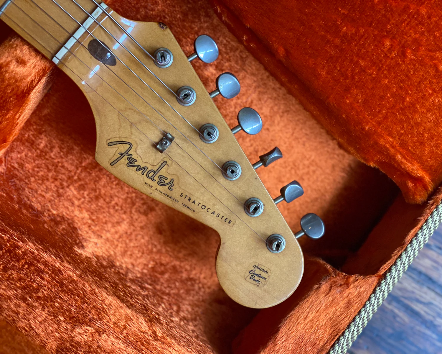 '94 Fender US Vintage Series - '57 Reissue Stratocaster - 2 Colour Sunburst - Image 2