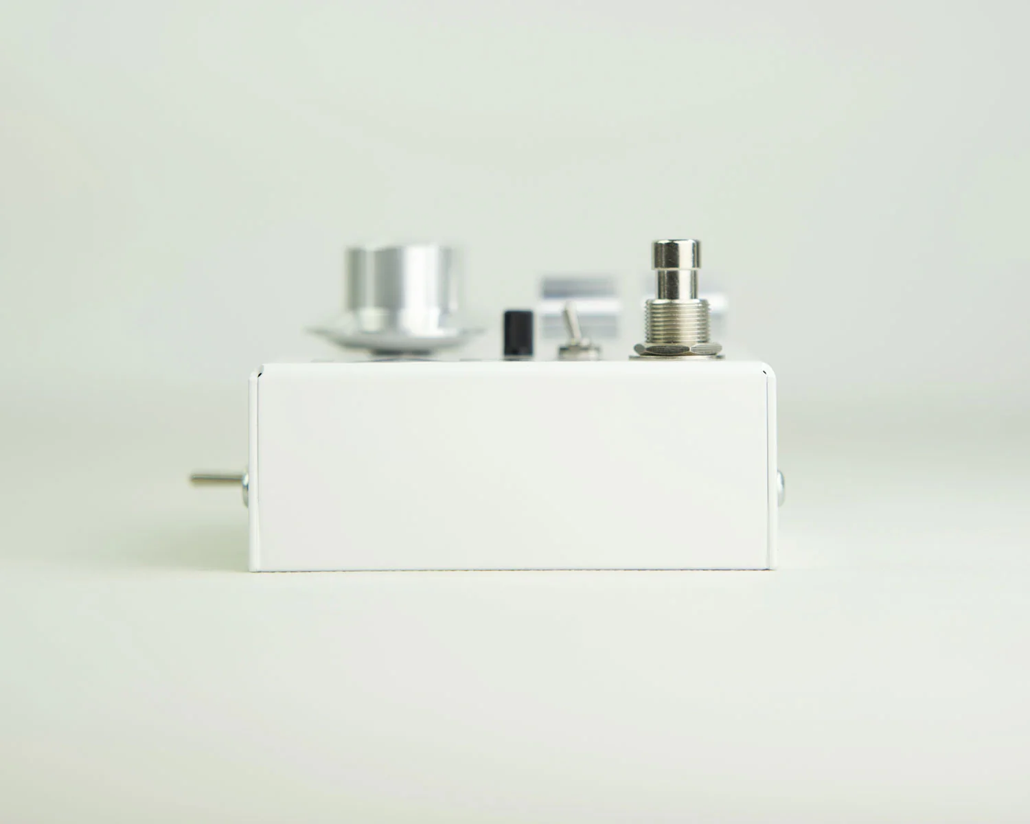 Collision Devices Tars Fuzz Filter - White w/Silver Knobs - Image 4