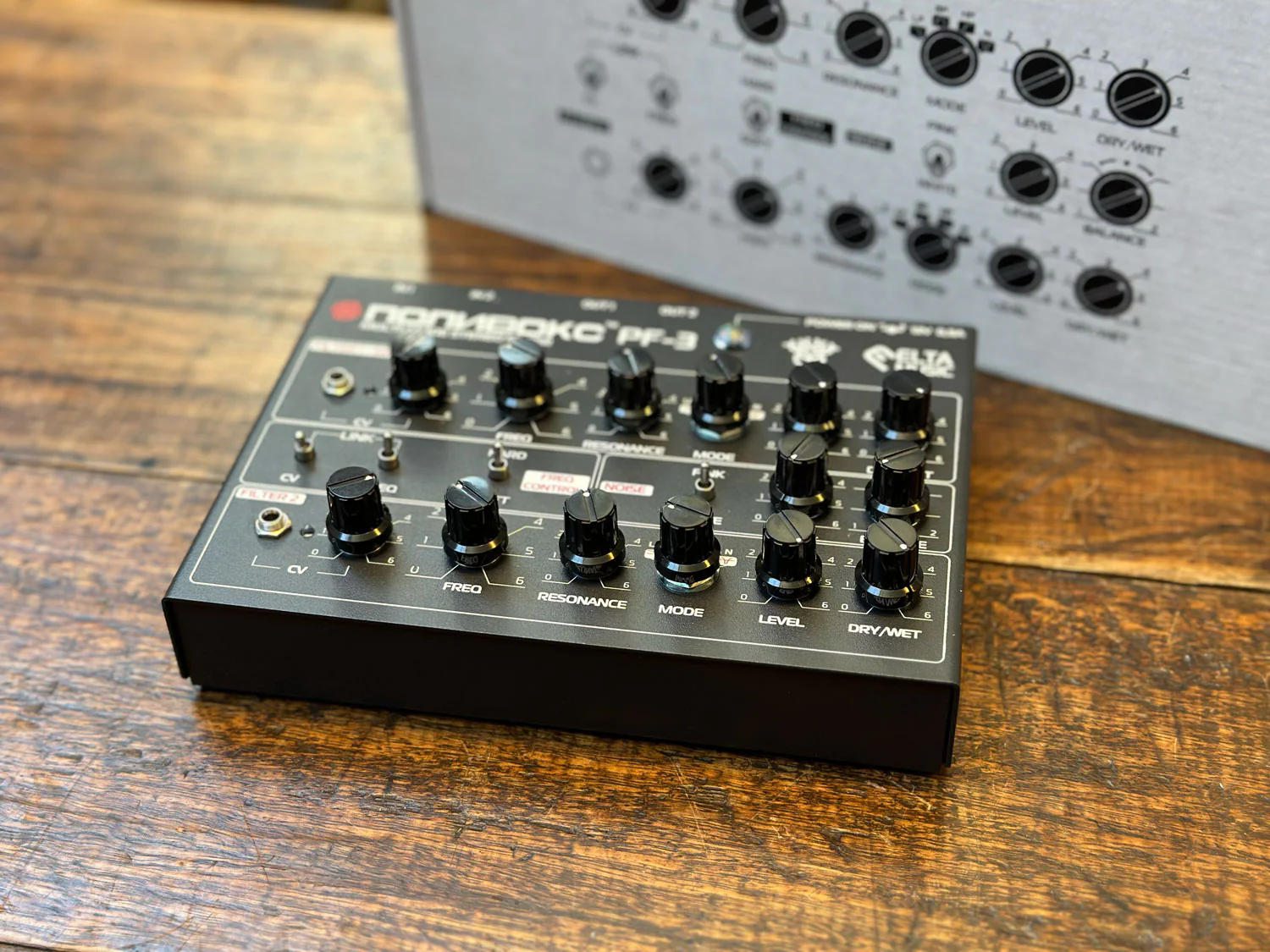 ELTA Music PF-3 POLIVOKS Stereo Filter - Grey - Image 3