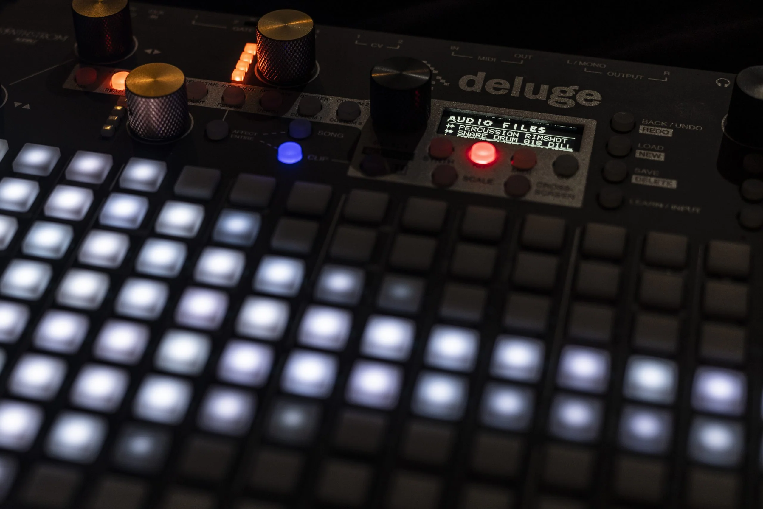 Synthstrom Deluge Portable Synthesizer Sequencer Sampler - Image 6