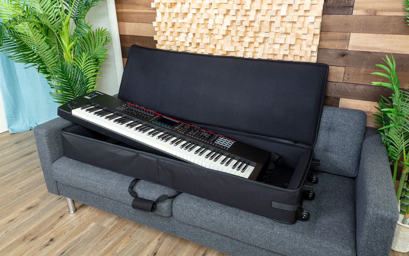 SC-G61W3 Gold Series 61 Note Keyboard bag w/wheels - Image 4