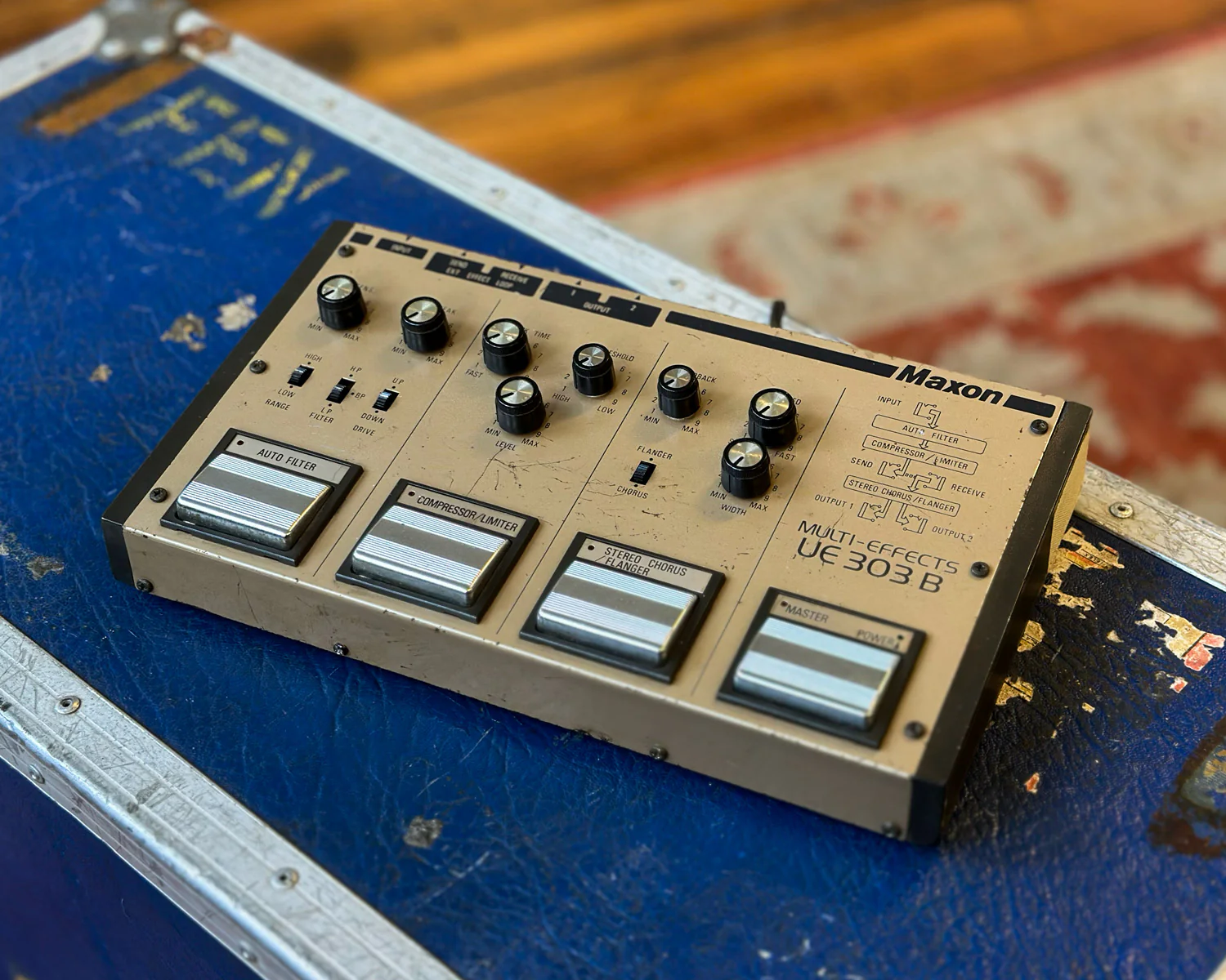 Maxon UE 303B Bass Multi-Effects Pedal - Image 2