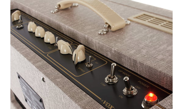 Hand-Wired VOX AC15HW1 15 Watt 1x12" Valve Combo - Image 4