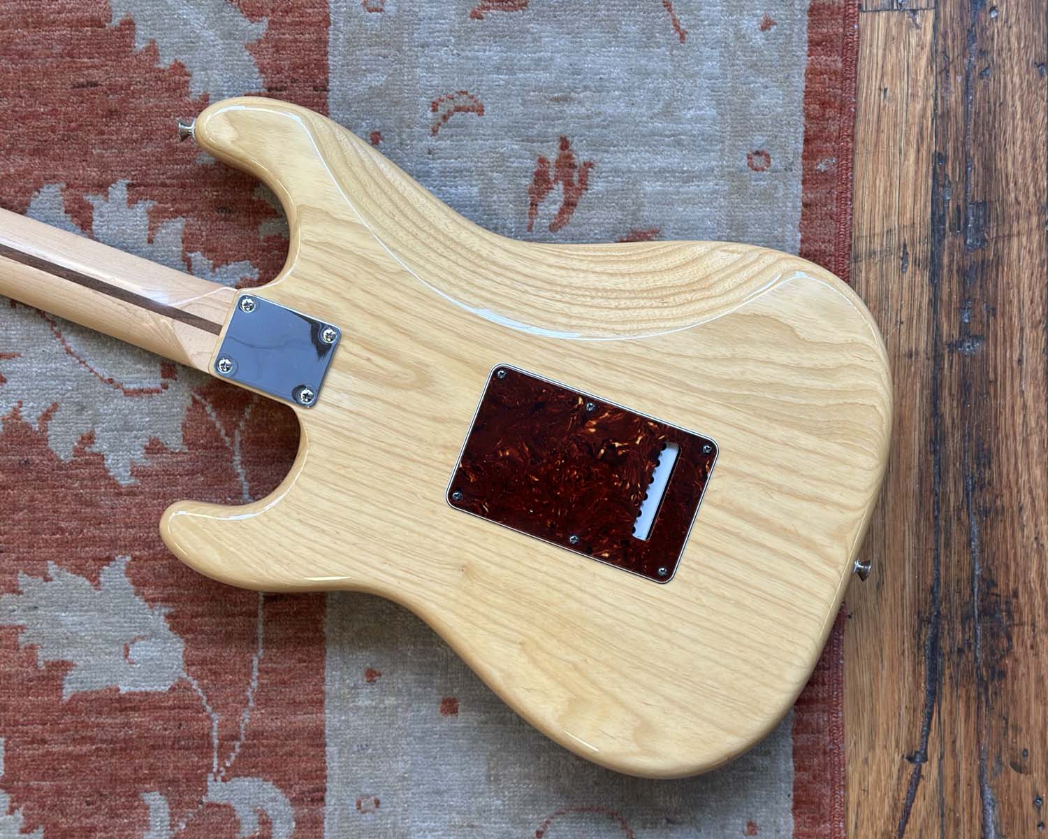 Fender FSR American Special Stratocaster HSS Ash w/Fender Case - Image 4