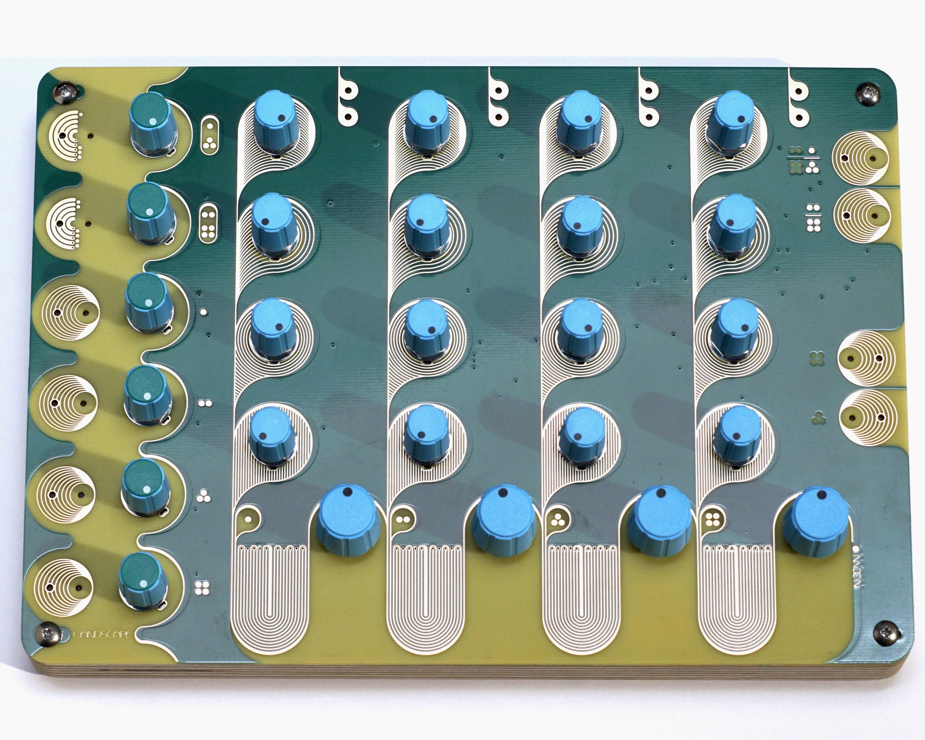 Landscape Moon Passive Analogue 4-Channel Rhythmic Instrument - Image 12