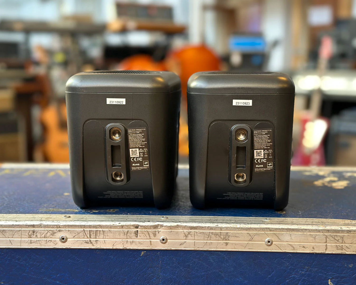 IK Multimedia iLoud MTM (Pair) - Image 4