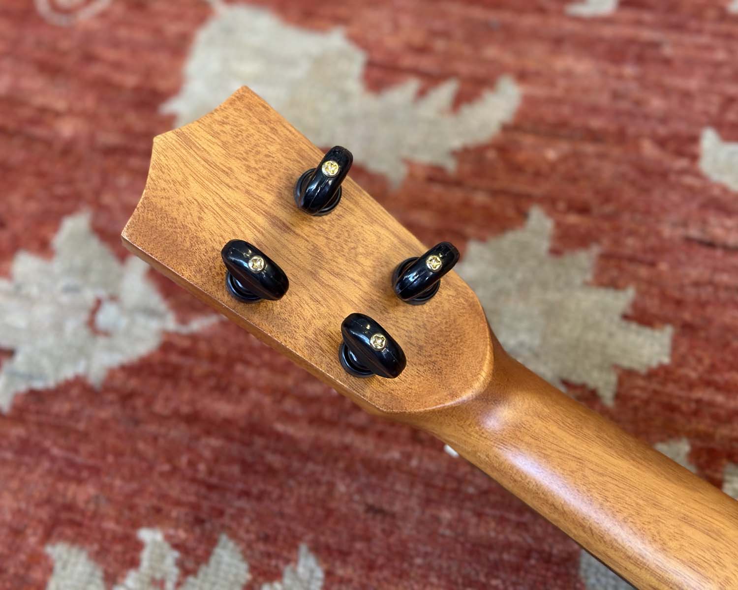 Tokai Cats Eyes CEU35 Ukulele - Image 5