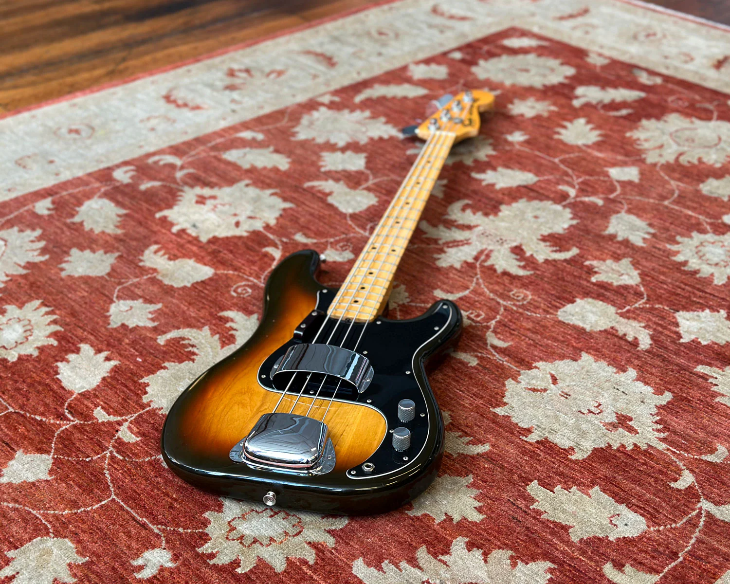 1979 Fender Precision Bass (4.45kg) - Image 7