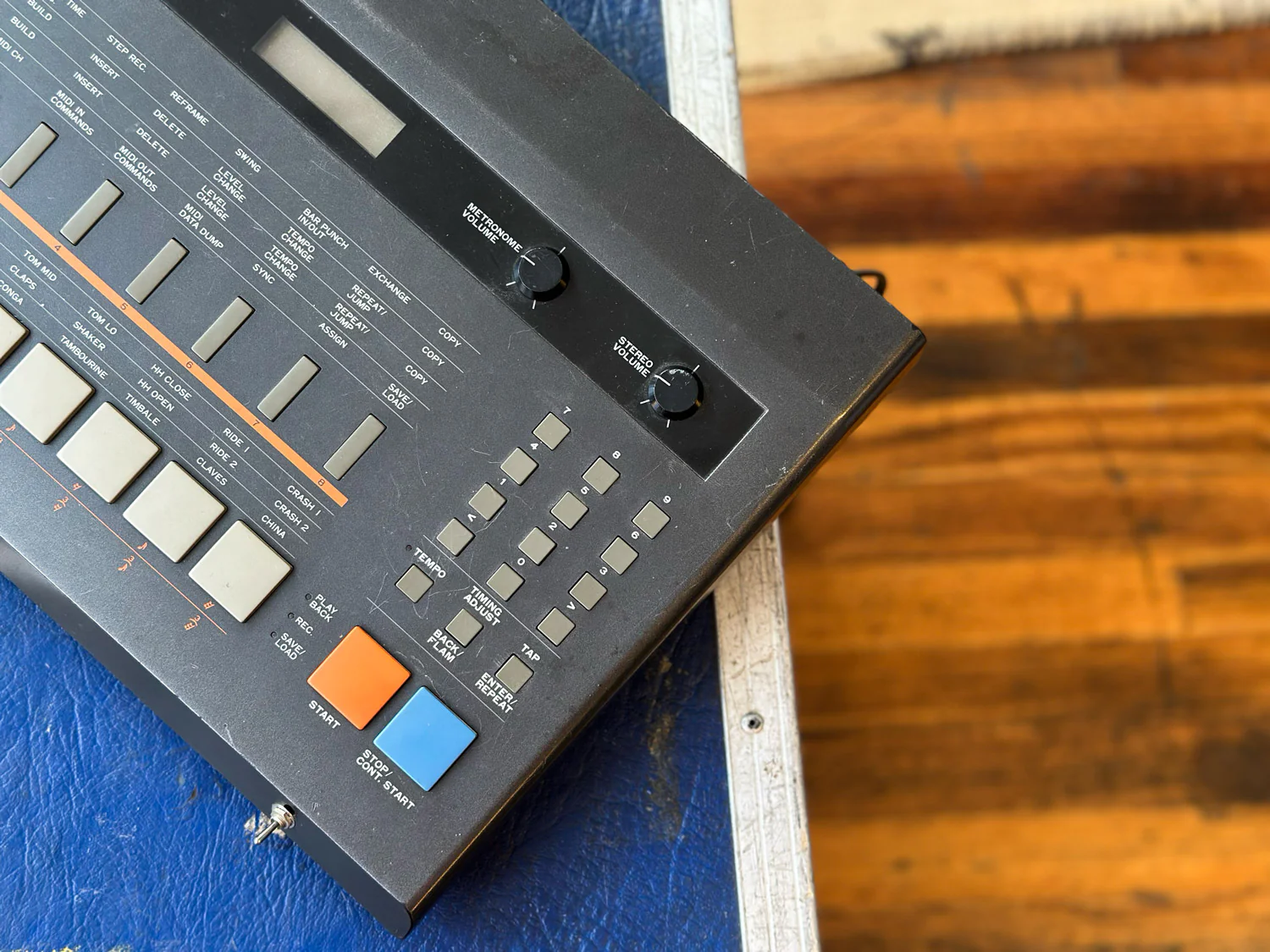 Kawai R-100 Drum Machine with Switcher w/MIDI & Dyn Sync and Switchable Banks Mod - Image 3