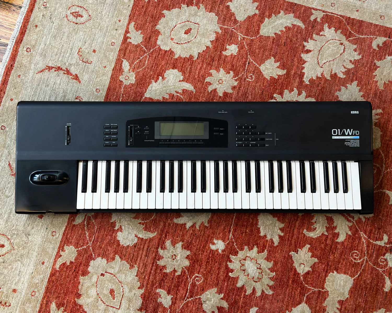 KORG 01/W FD Workstation