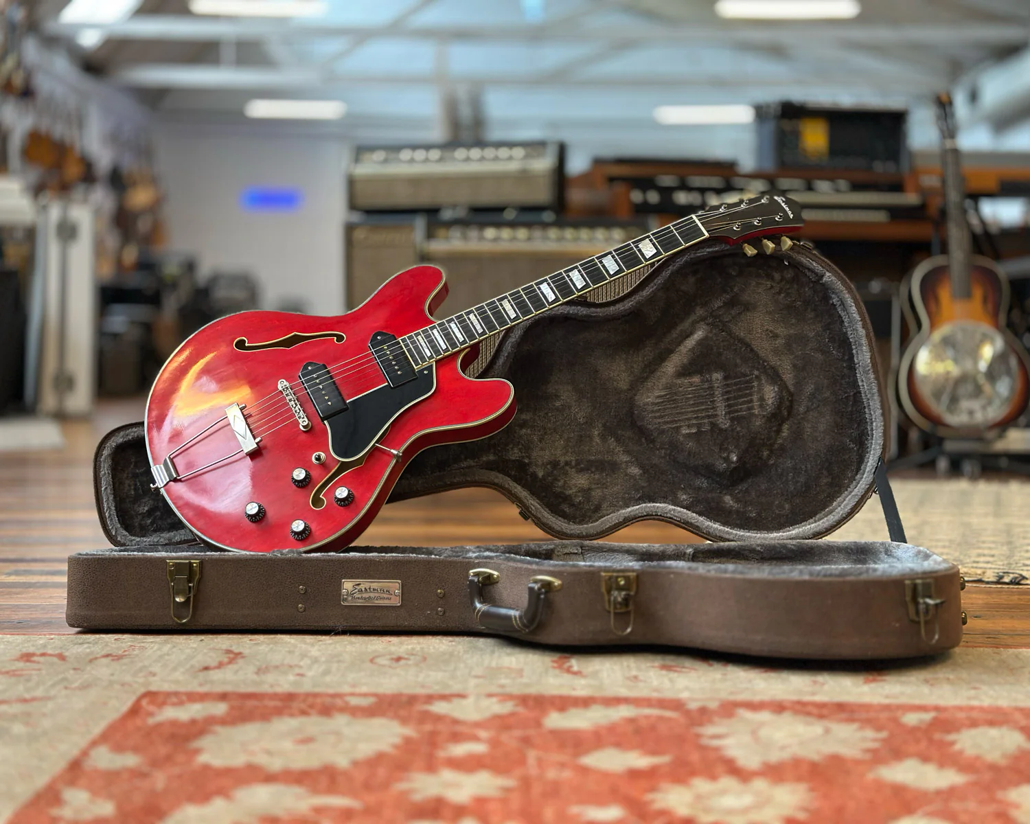 Eastman T64/TV-T Archtop w/ OHSC - Cherry - Image 13