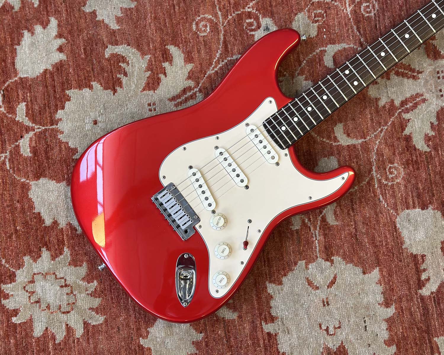 1989 Fender American Standard Stratocaster - Candy Apple Red
