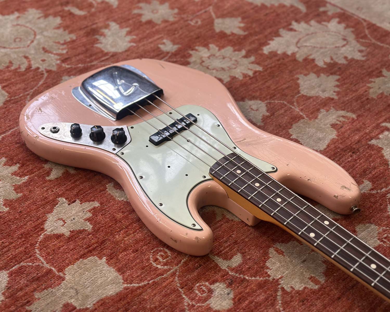 2020 Fender Custom Shop '62 Jazz Bass Journeyman Relic - Shell Pink - Image 11