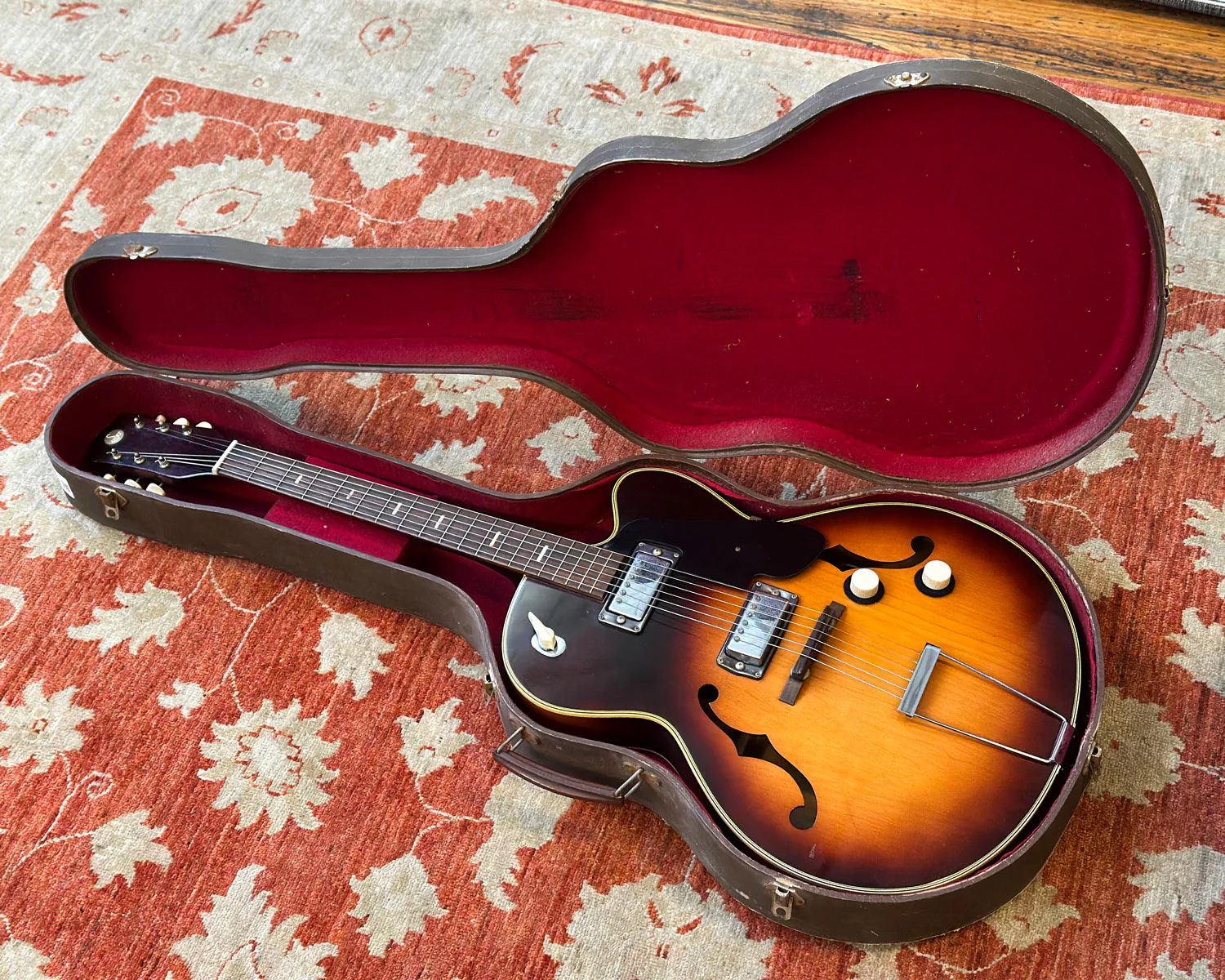 1960s Teisco Model 54 Hollowbody Guitar - Image 7