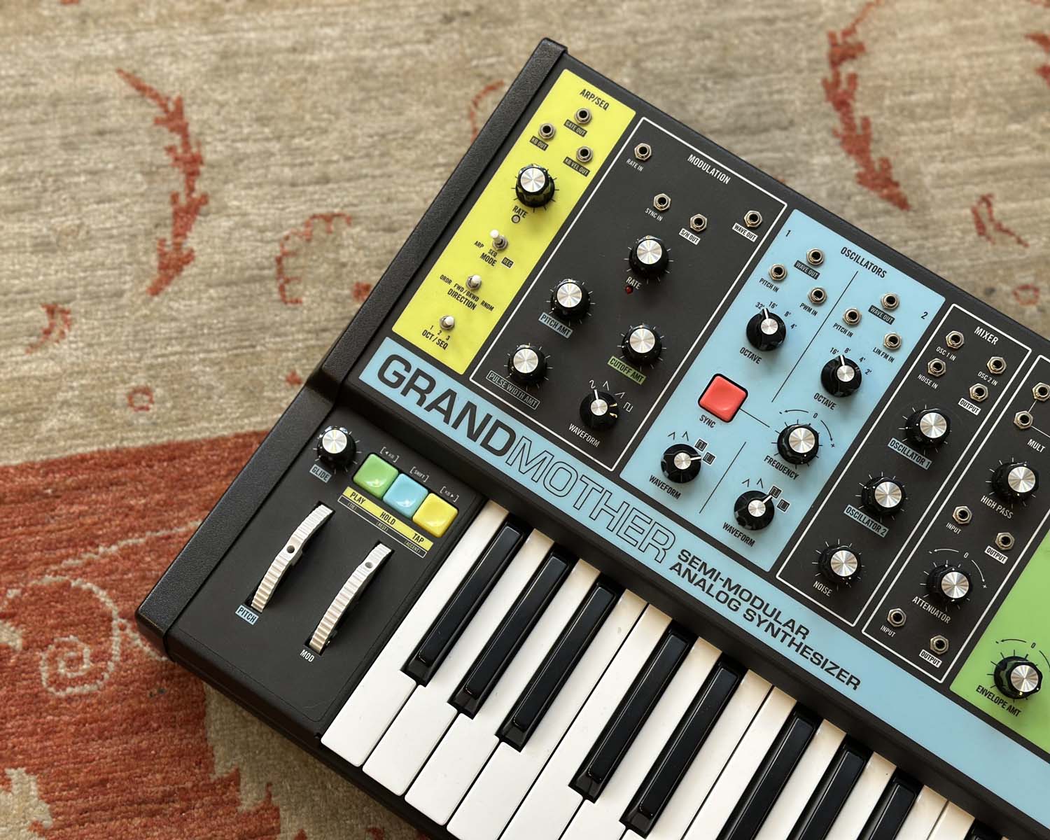 Moog Grandmother 👵 Semi-Modular Analog Synthesizer - Image 4