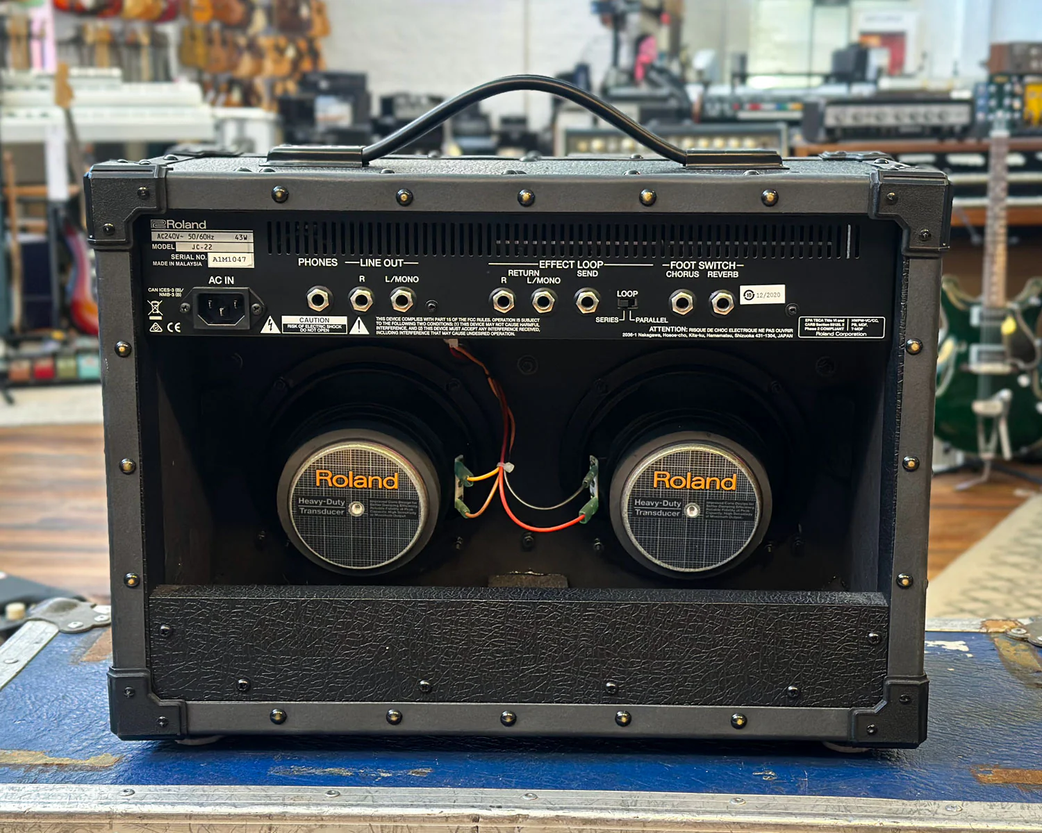 Roland JC-22 Jazz Chorus 30 Watt Twin Speaker Guitar Amplifier - Image 2