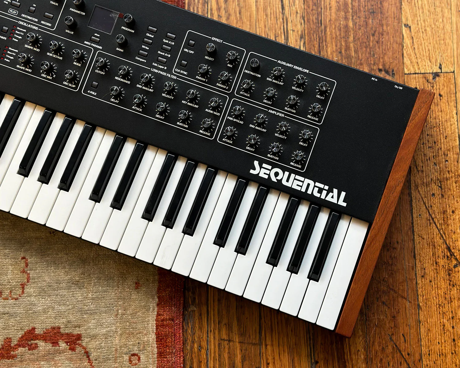 Sequential Prophet Rev2 Keyboard - 8 voice - Image 4